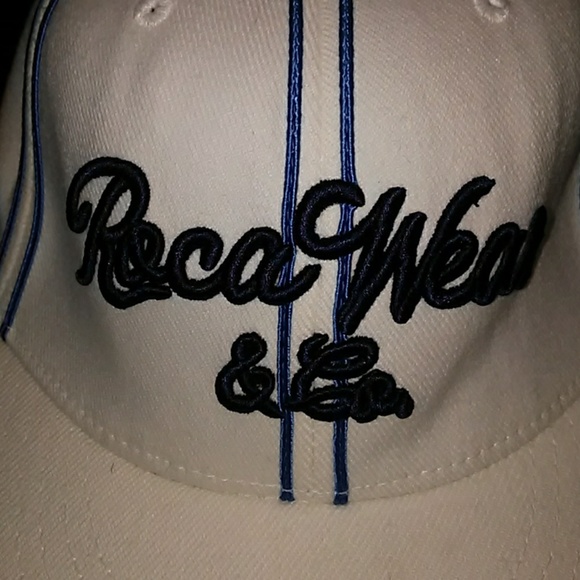Rocawear Flexfit Fitted Cap - Picture 3 of 8
